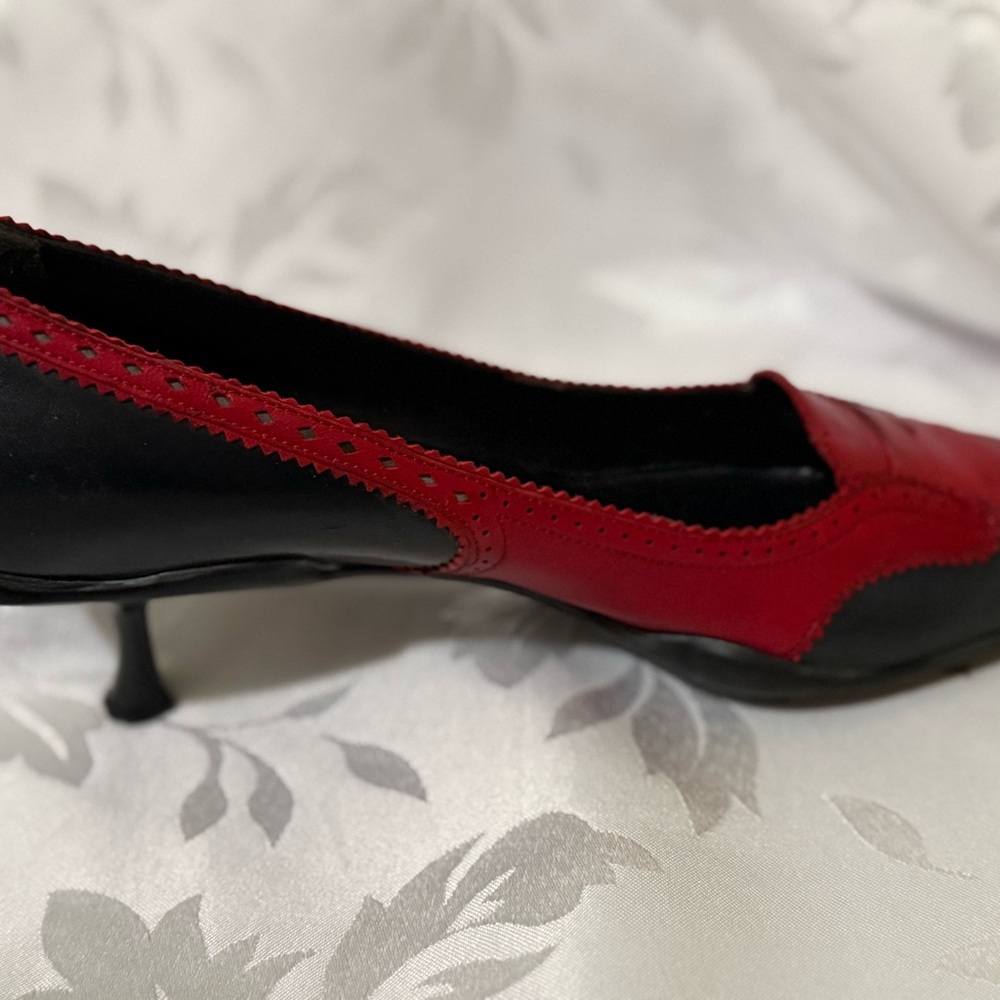 Vintage Rare Prada Early 2000s Low Kitten Heel Loafers - Picture 4 of 8